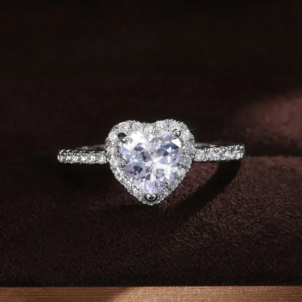 2025 New European and American Peach Heart Ring Women's Personalized Love Shaped Zircon Inlaid Diamond Fashion Jewelry Wholesale