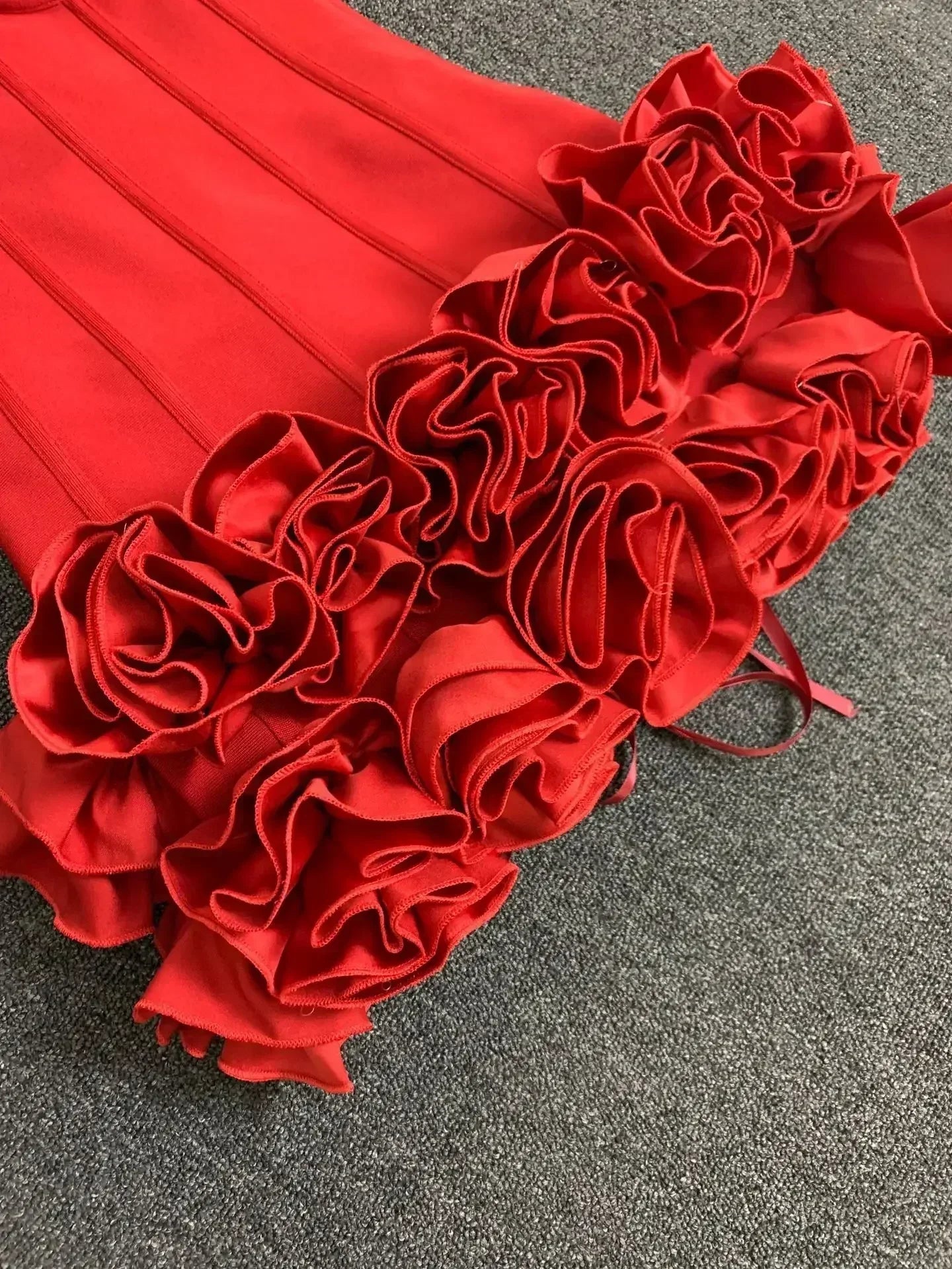 Real Photos Women New Bandage Dress Strapless Laced Up Back Flowers Hem Bodycon Mini Celebrity Evening Party Birthday Dresses