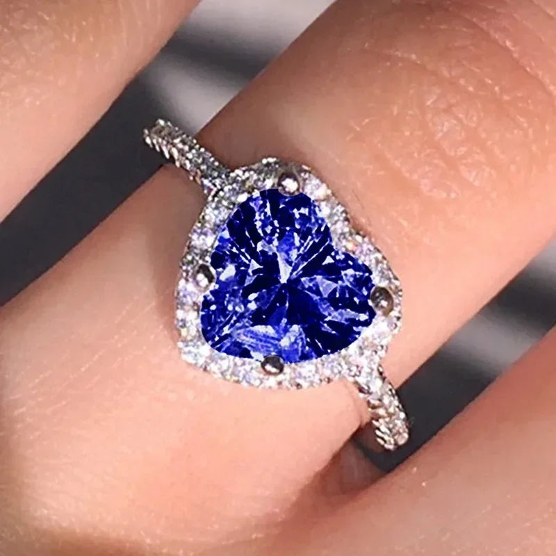 2025 New European and American Peach Heart Ring Women's Personalized Love Shaped Zircon Inlaid Diamond Fashion Jewelry Wholesale