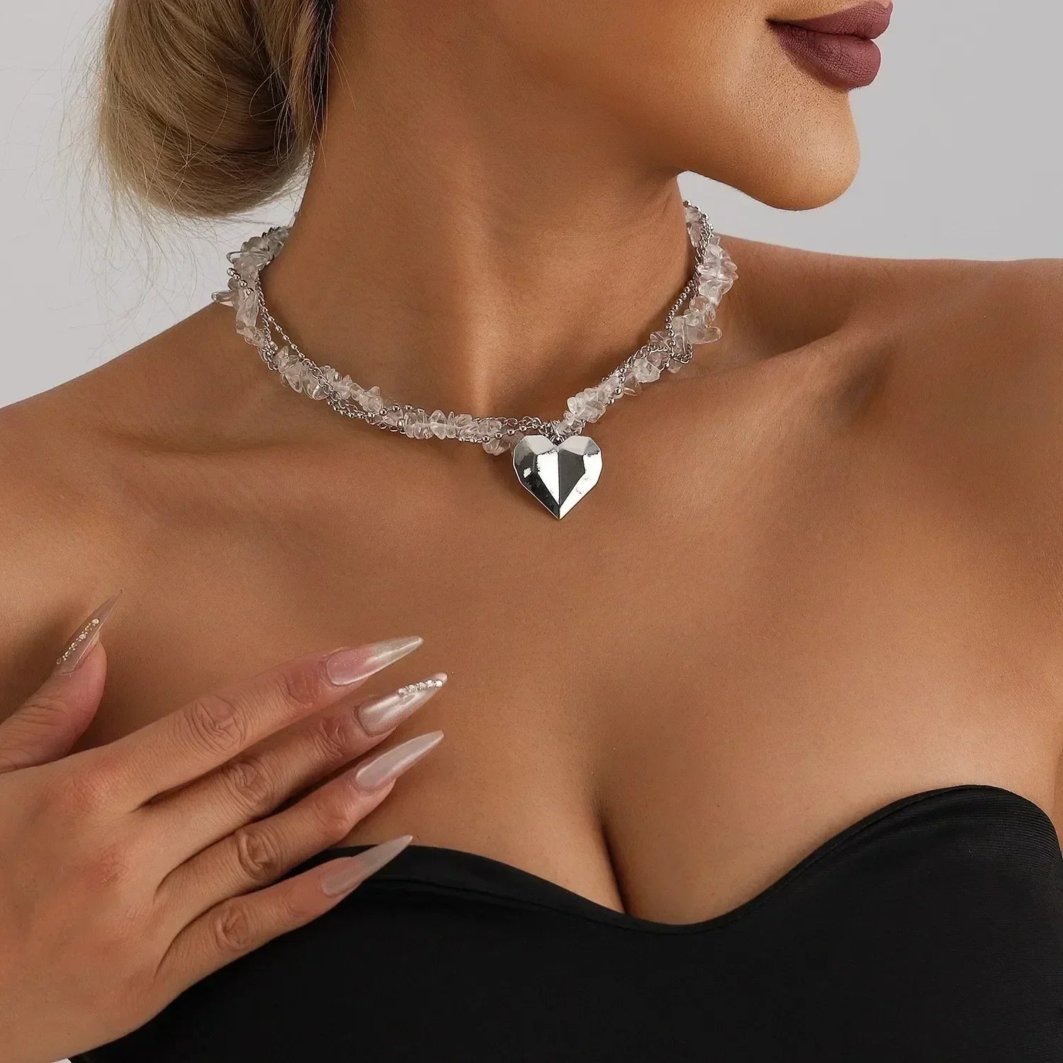 Fashion Heart Beaded Necklace for Women Boho Elegant Irregular Crystal Chain Y2K Choker Exquisite Party Gift Jewelry Accessories