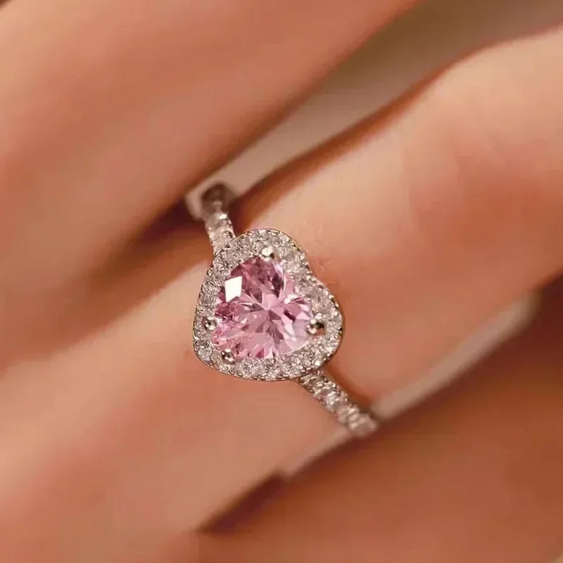 2025 New European and American Peach Heart Ring Women's Personalized Love Shaped Zircon Inlaid Diamond Fashion Jewelry Wholesale