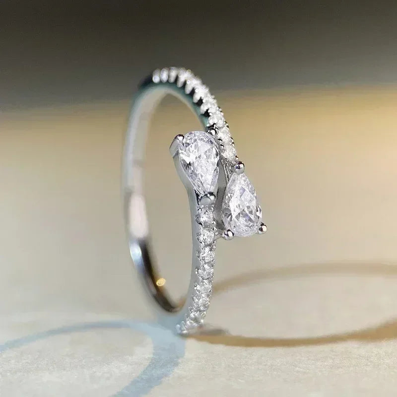 2025 New Shiny Zircon Ring Engagement Ceremony Women's Accessories Wedding Fashion  Jewelry Simple  Wholesale