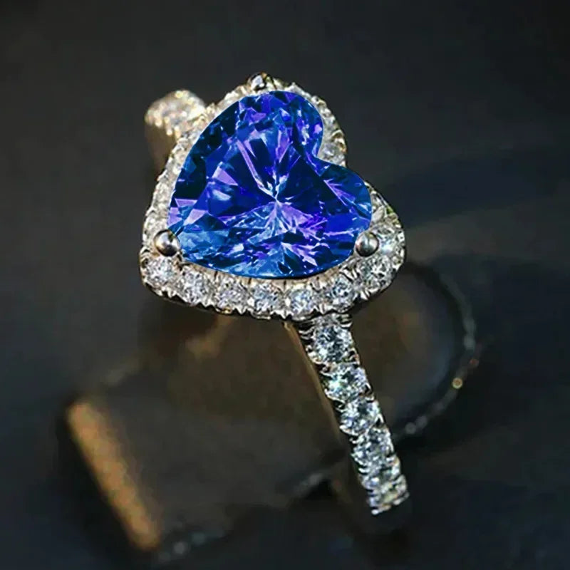 2025 New European and American Peach Heart Ring Women's Personalized Love Shaped Zircon Inlaid Diamond Fashion Jewelry Wholesale