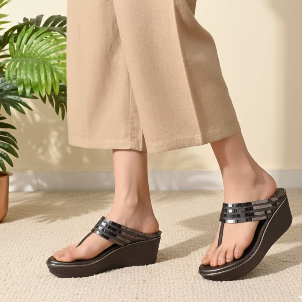 Shynara - Grey Thong Wedges
