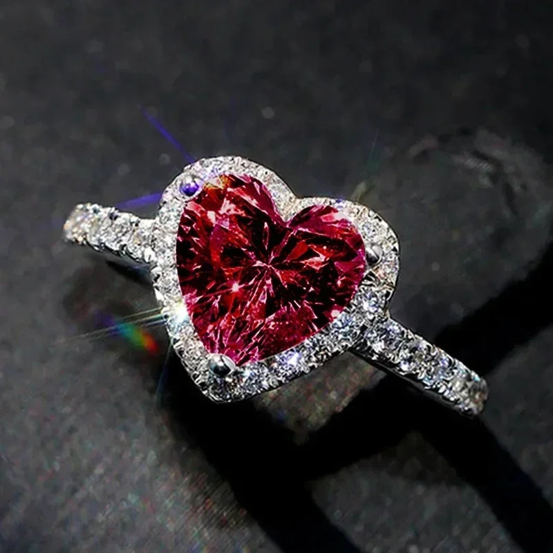 2025 New European and American Peach Heart Ring Women's Personalized Love Shaped Zircon Inlaid Diamond Fashion Jewelry Wholesale