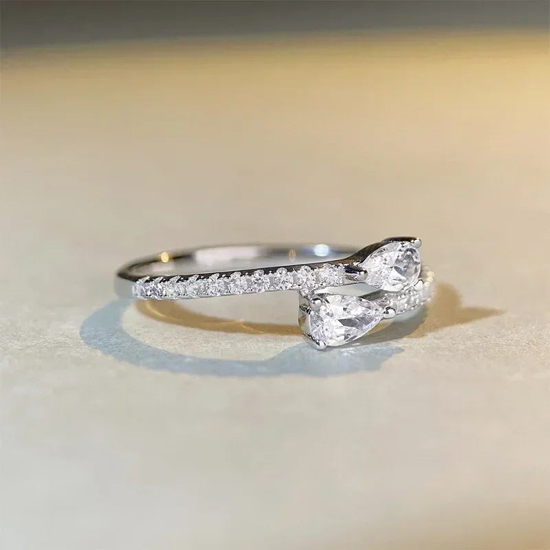 2025 New Shiny Zircon Ring Engagement Ceremony Women's Accessories Wedding Fashion  Jewelry Simple  Wholesale