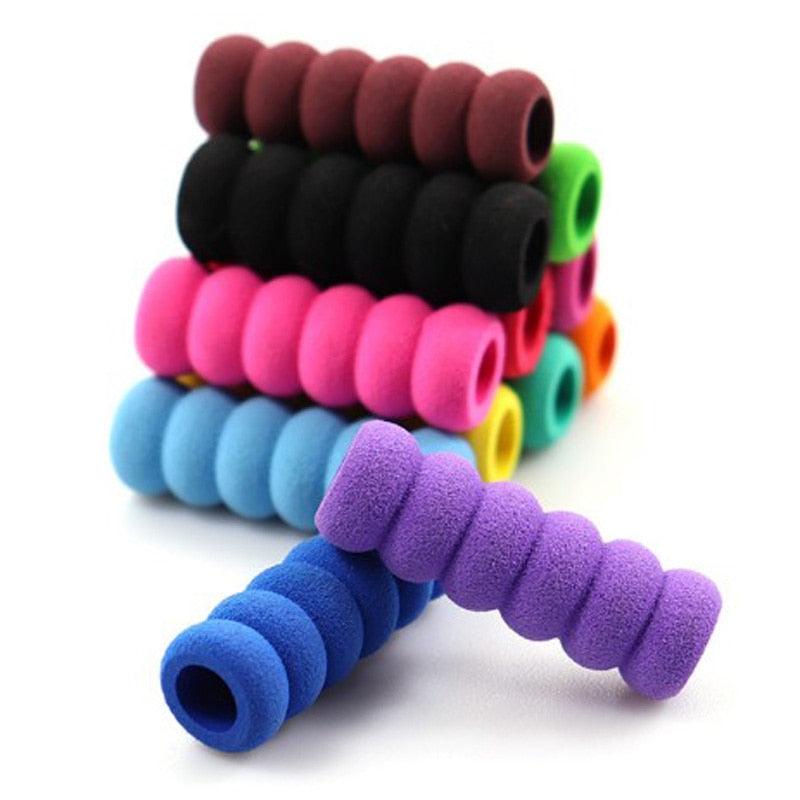 100 Pcs Children Pencil Holder Correction Writing Hold Pen Grip Posture Tool Soft Sponge Writing Posture Corrector Stationery  Colorful Pencil Grippers for Left-Handed and Right-Handed Users