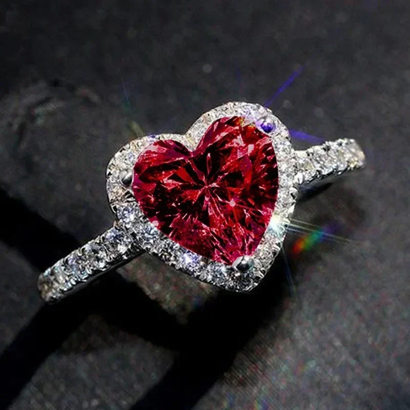 2025 New European and American Peach Heart Ring Women's Personalized Love Shaped Zircon Inlaid Diamond Fashion Jewelry Wholesale