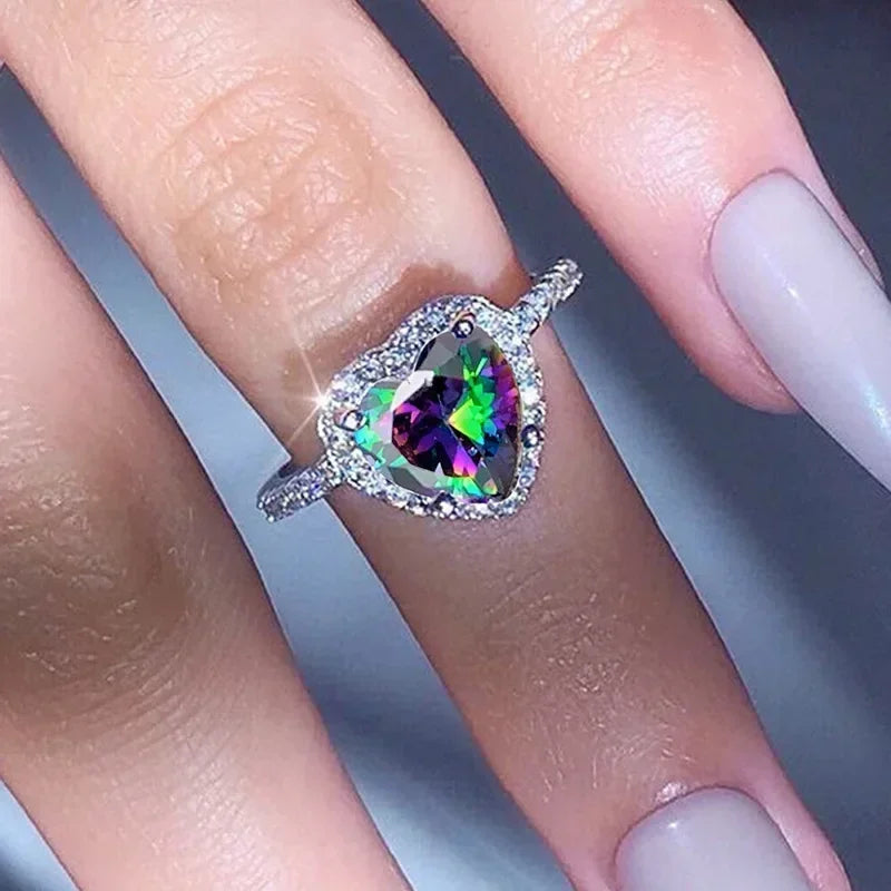 2025 New European and American Peach Heart Ring Women's Personalized Love Shaped Zircon Inlaid Diamond Fashion Jewelry Wholesale
