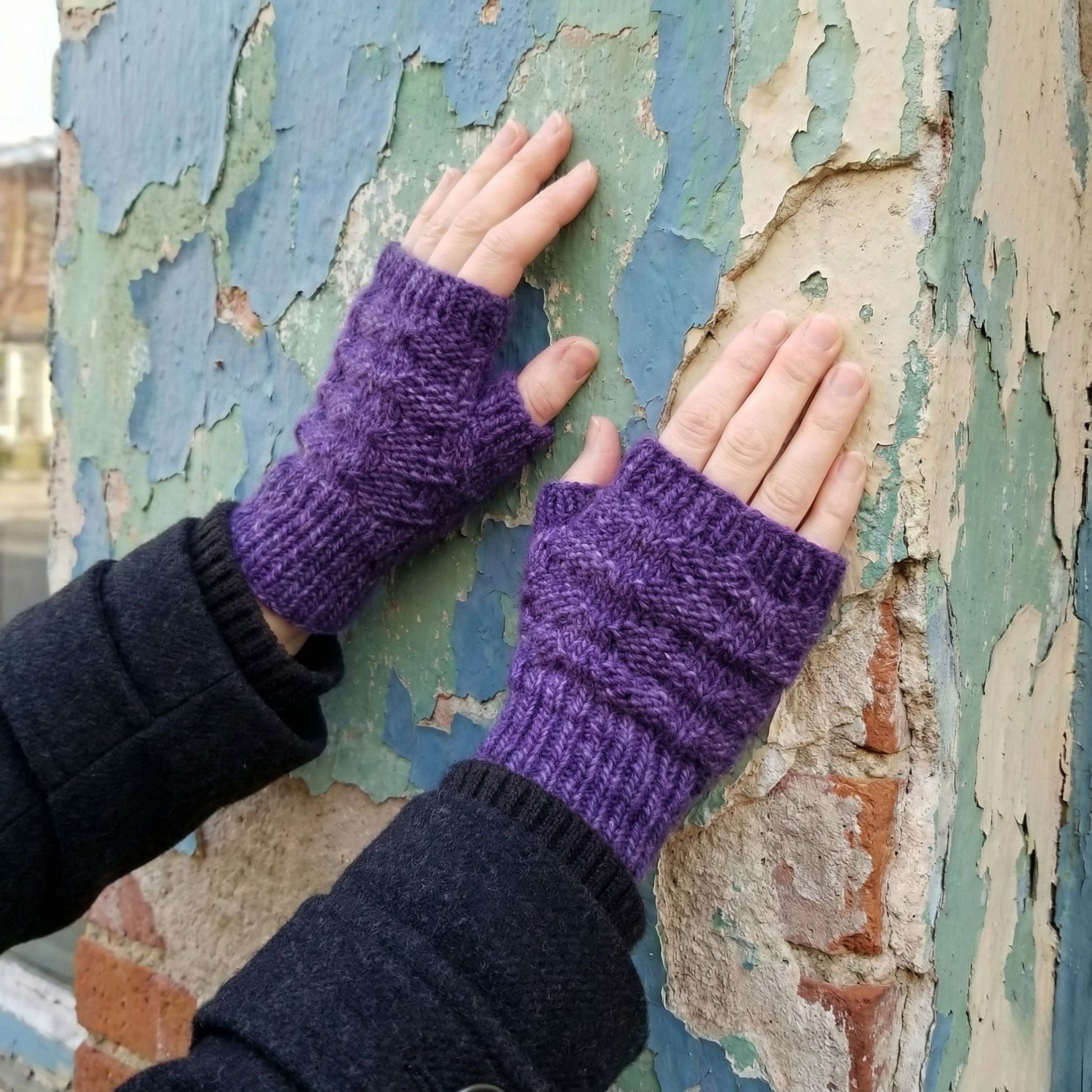 Arctic Fingerless Mitts Knitting Pattern