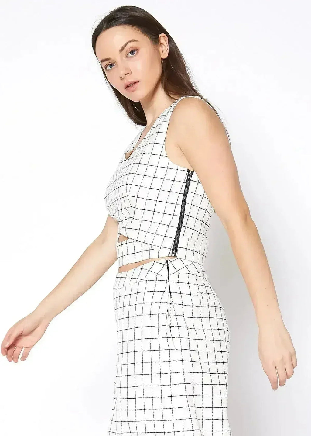 Women's Sleeveless Slit Blouse In Jaquard | Femstylo