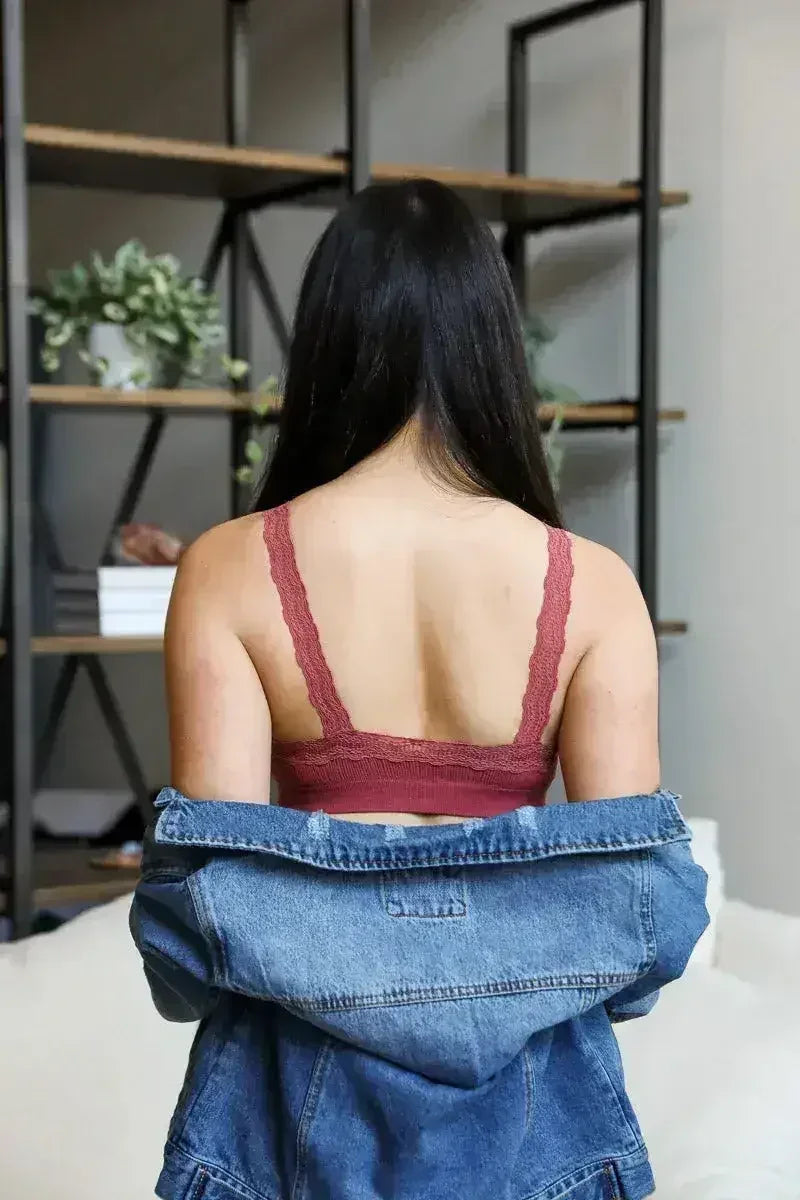 Lace Trim Padded Bralette - Comfortable Everyday Bra | Femstylo