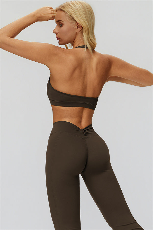 The Fyra Sports Bra Flared Leggings 2-Piece Set