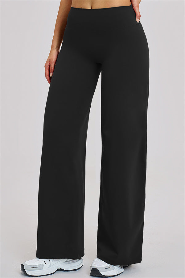 The Dynamic T-shirt Straight Leg Pants 2-Piece Set