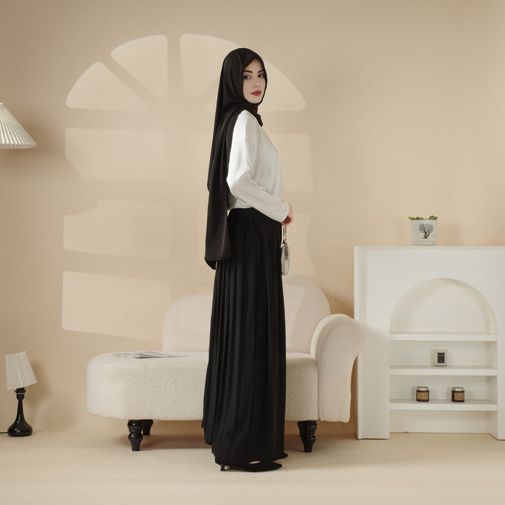 Archive Piece Pleated Overskirt, Wide-Cut Pants Set - MP012 (Size M Only)