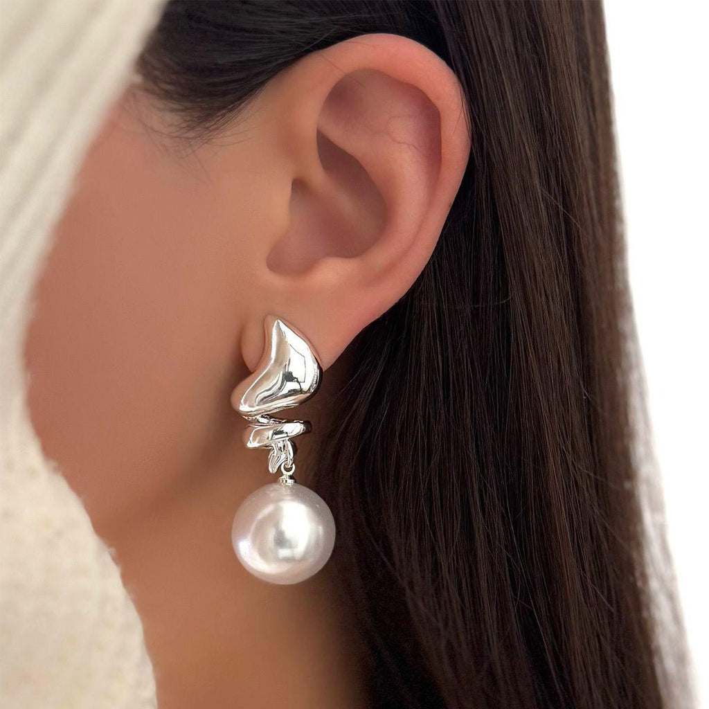 Artistic Asymmetric Pearl Drop Earrings (MAC325)