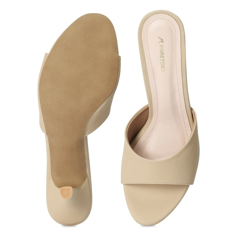 Velina – Beige Kitten Heels