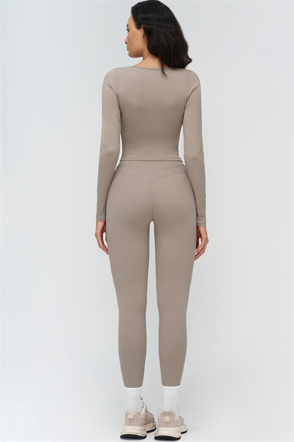 The Stride T-shirt Leggings 2-Piece Set