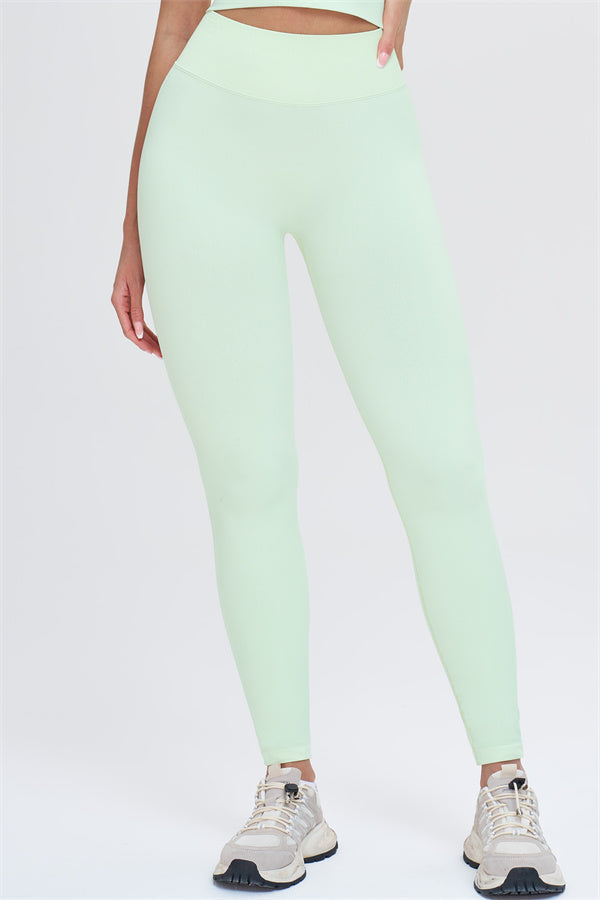 The Whim Sports Bra Leggings 2-Piece Set