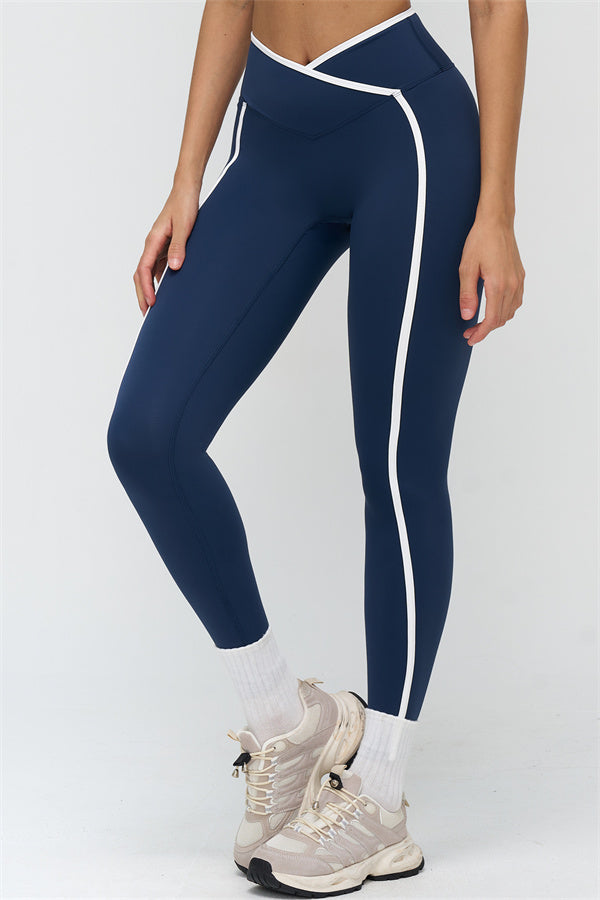 The Crave Contrast Sports Bra Leggings 2-Piece Set
