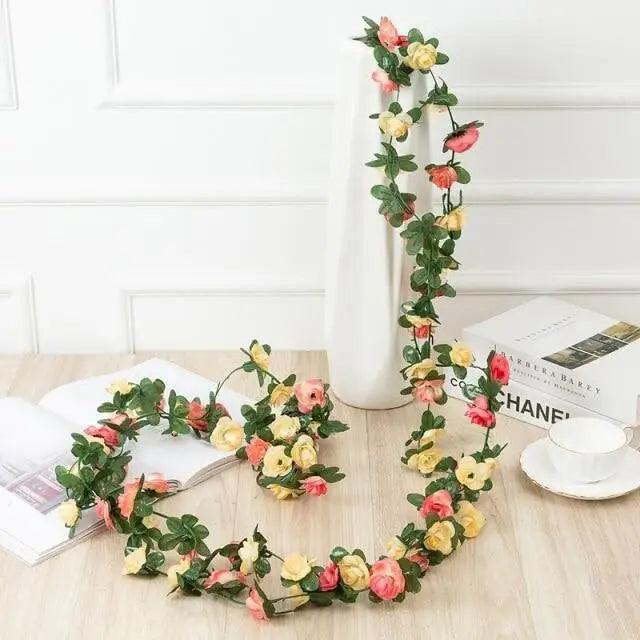 Beautifully Designed 250CM Rose Artificial Flowers Christmas Garland for Wedding Home Room Decoration Spring Autumn Garden Arch Fake Plant Vine