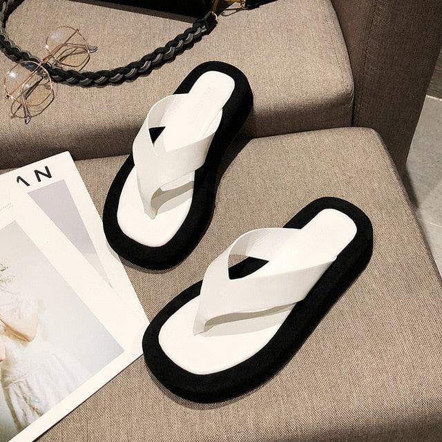 Black White Thick Bottom Flip Flops Women Famous Design Clip Toe Slippers Platform Slides Beach Comfort Thong Style Flip Flops Sandals For Women With Arch Support For Comfortable Walk