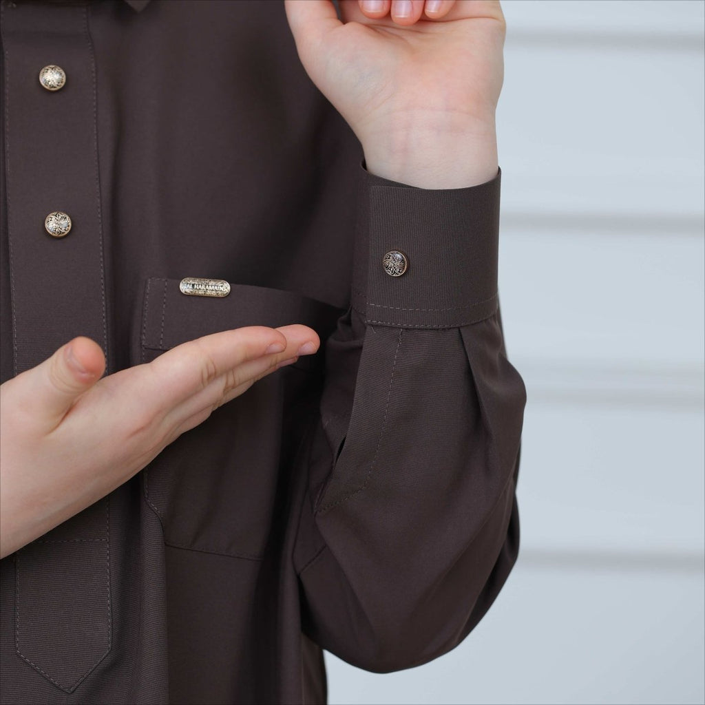 Boys' Classic Thobe with Collar & Pockets(MKB024)