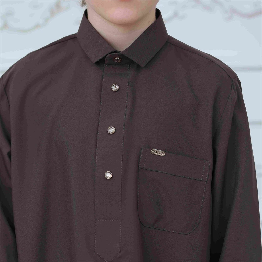Boys' Classic Thobe with Collar & Pockets(MKB024)