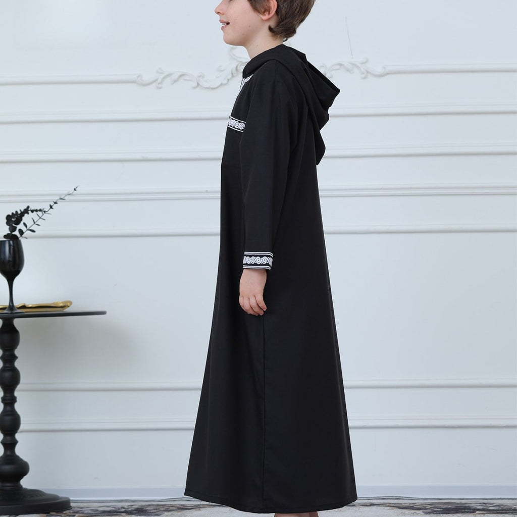 Boys Embroidered Hooded Thobe with Pockets(MKB010)