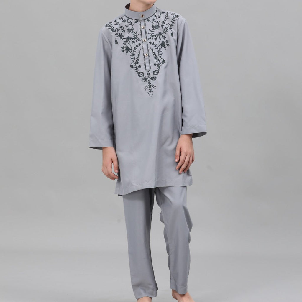 Boys' Embroidered Thobe Set with Pants(MKB034)