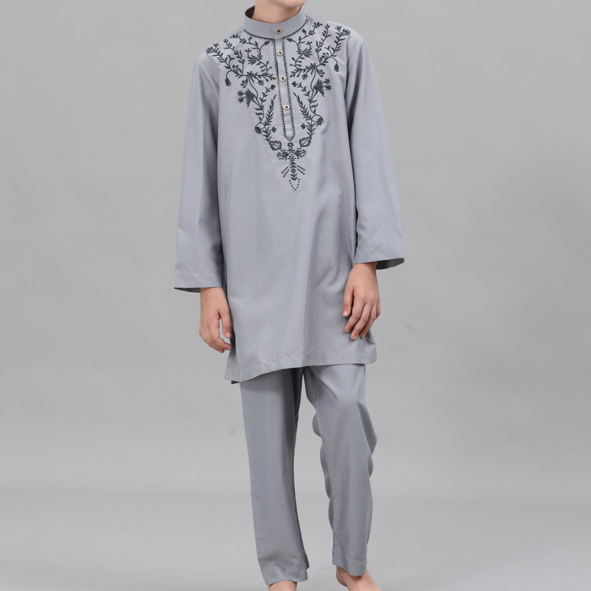 Boys' Embroidered Thobe Set with Pants(MKB034)