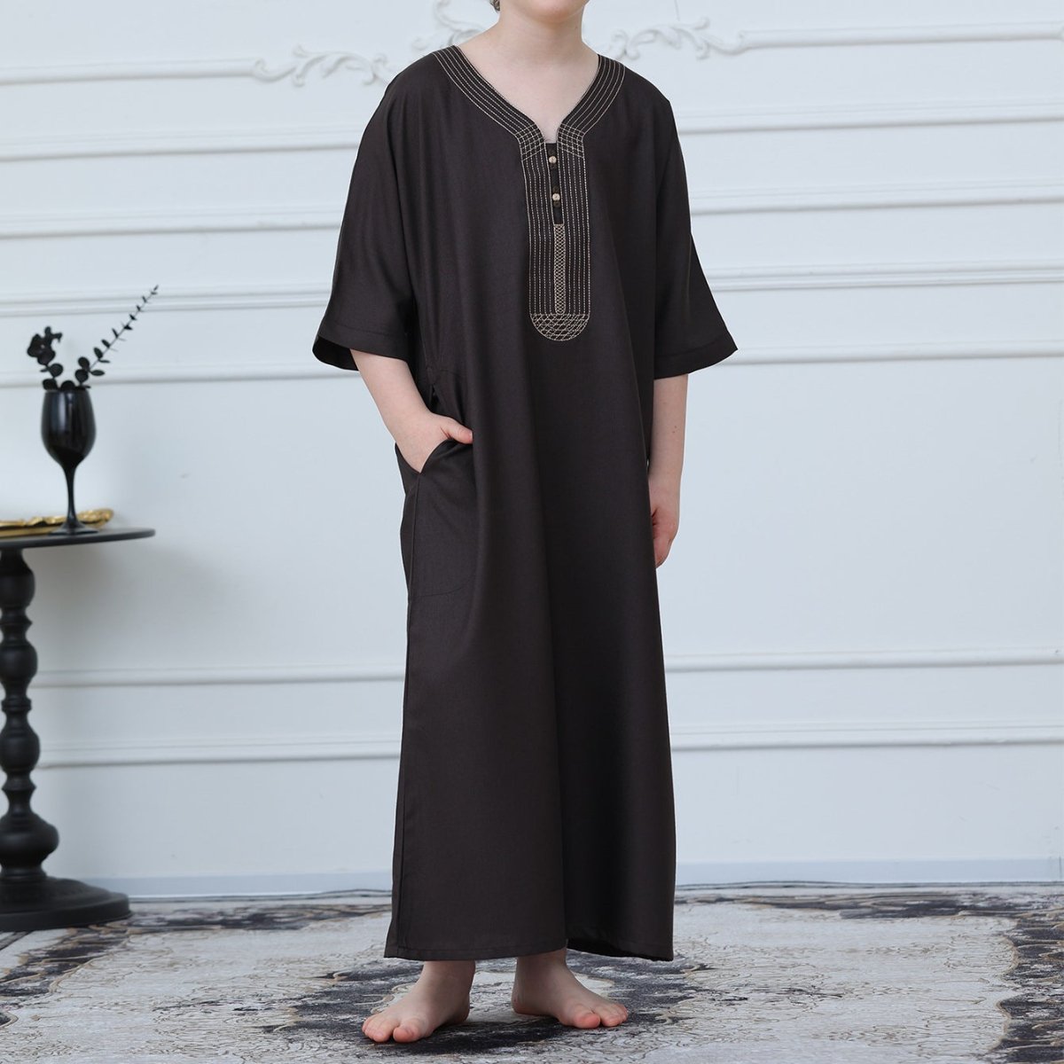 Boys' Embroidered Thobe with Pockets(MKB023)