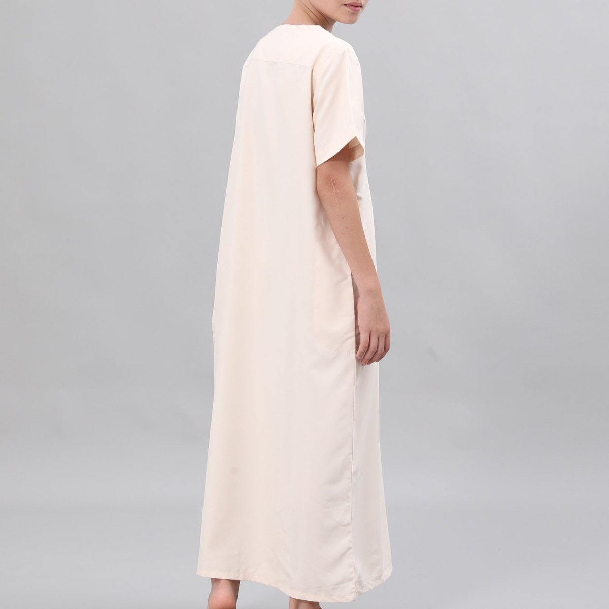 Boys' Embroidered Thobe with Side Pockets(MKB035)