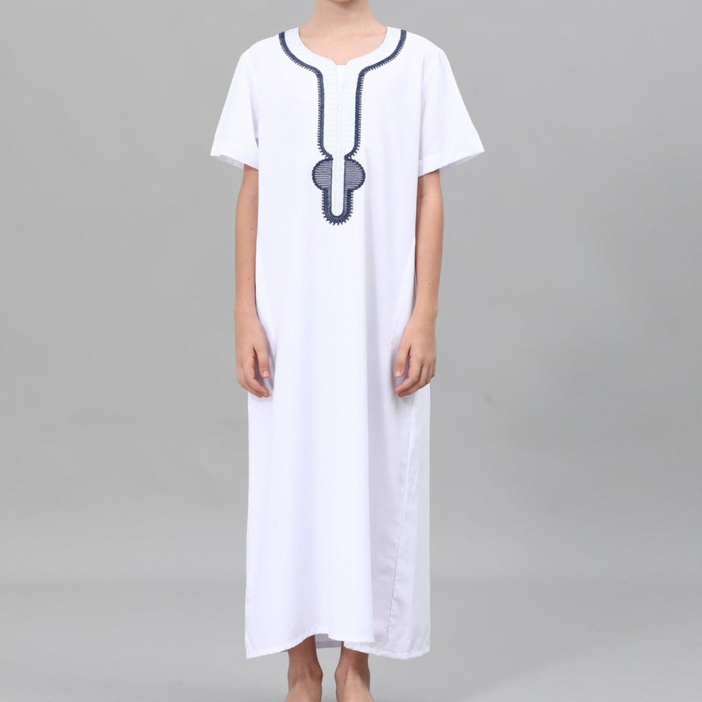 Boys' Embroidered Thobe with Side Pockets(MKB035)