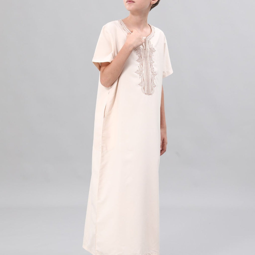 Boys' Embroidered Thobe with Side Pockets(MKB035)