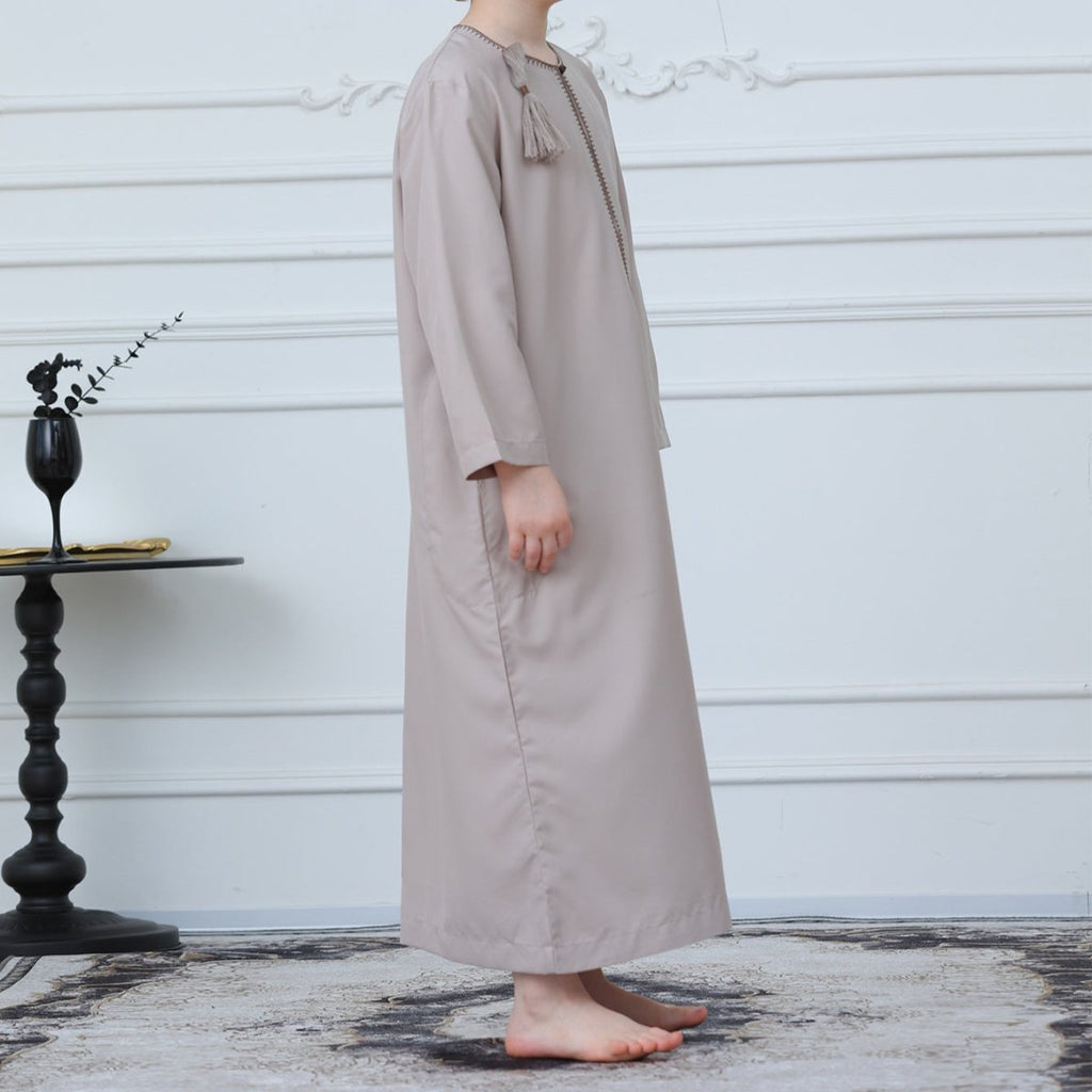 Boys Embroidered Thobe with Tassel Detail(MKB016)