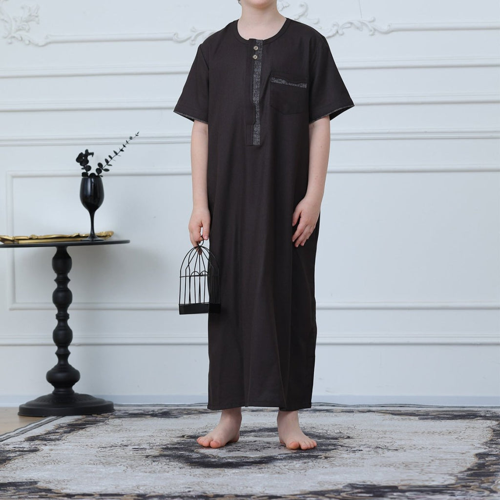 Boys' Embroidered Thobe with Zipper & Pockets(MKB028)