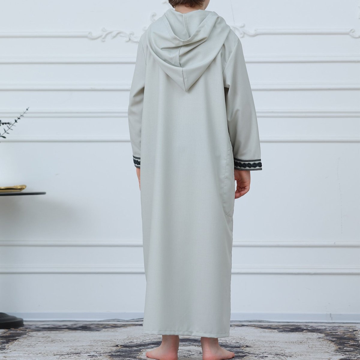Boys' Hooded Embroidered Thobe with Pockets(MKB030)