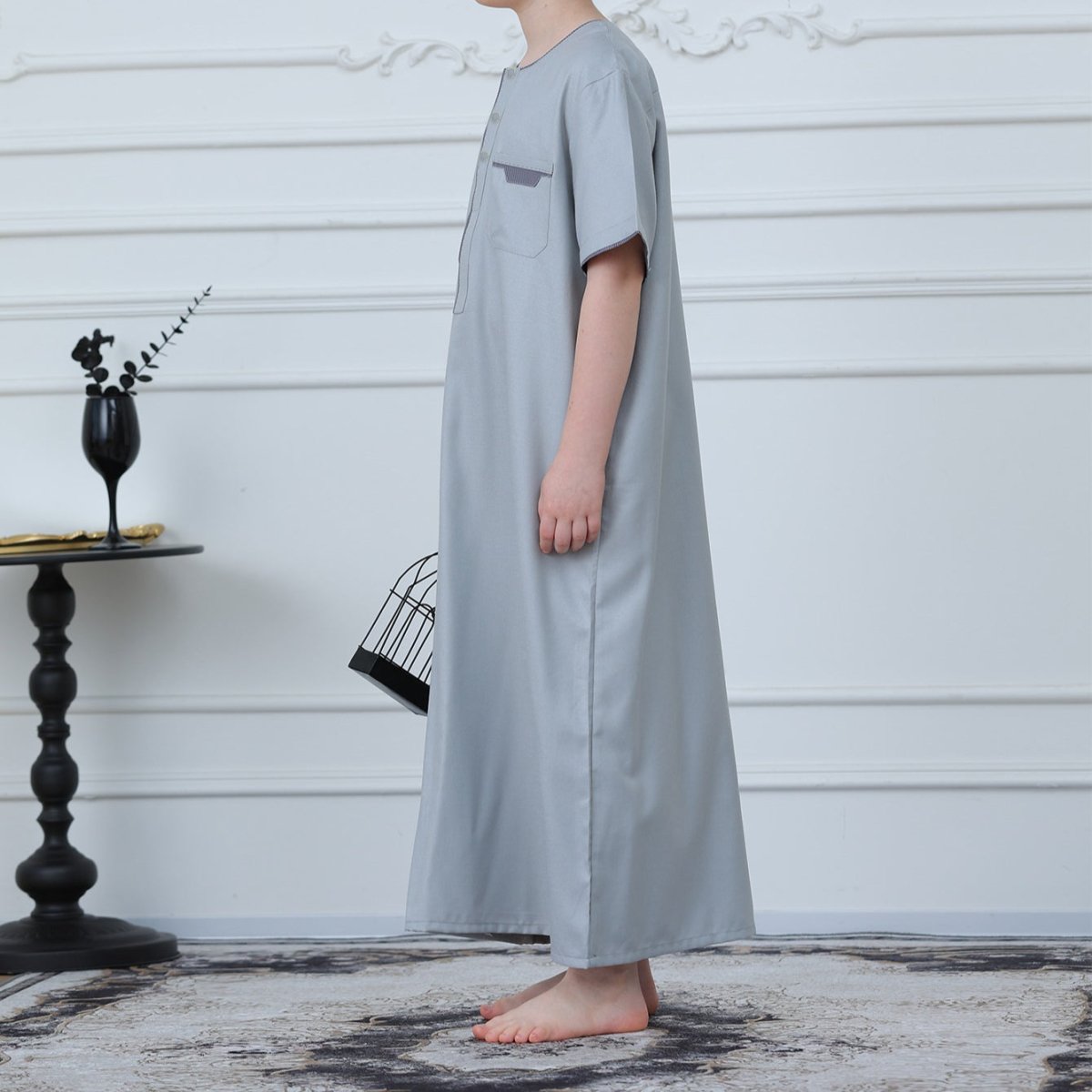 Boys' Thobe with Contrast Stitching & Pockets(MKB033)