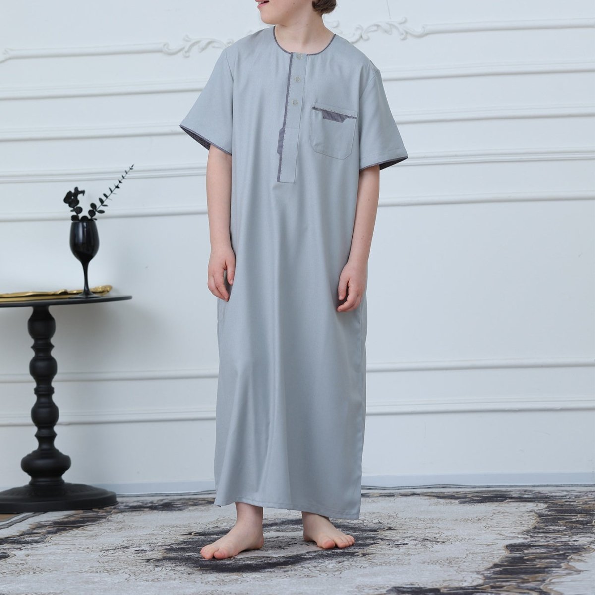 Boys' Thobe with Contrast Stitching & Pockets(MKB033)