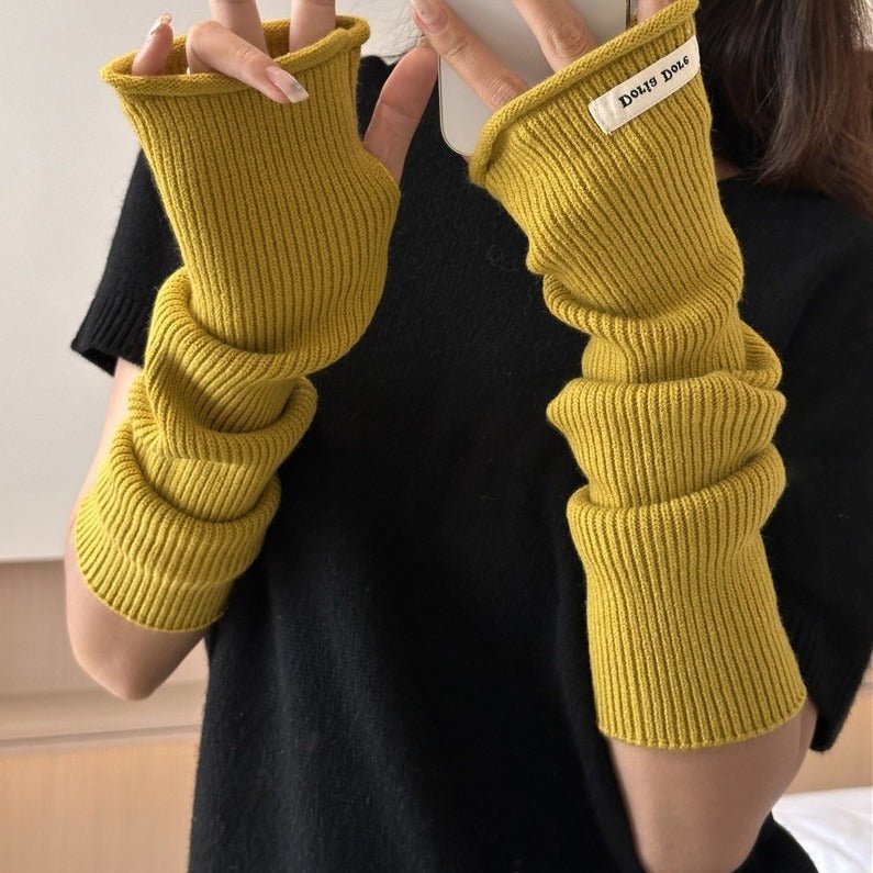 ‌Cascading Knit Sleeve Covers Cozy Elegance for Layered Style (MAC312)