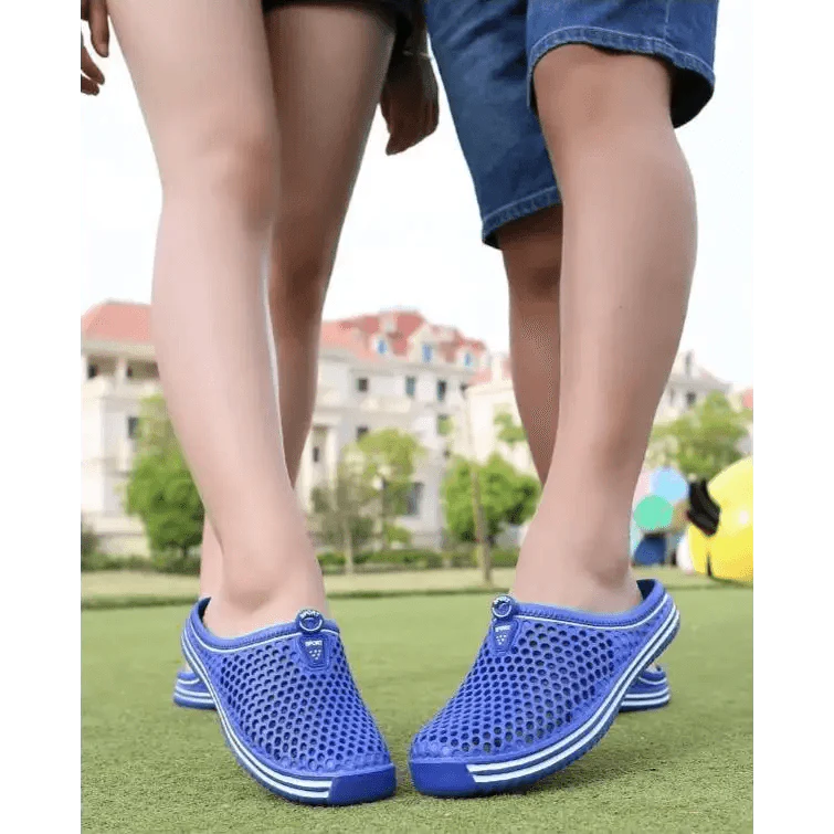 Classic Women Shoes Beach Closed Toe Slippers Unisex Hollow Out Casual Couple Flip Flops Garden Clogs  Non-slide Men And Women Slippers
