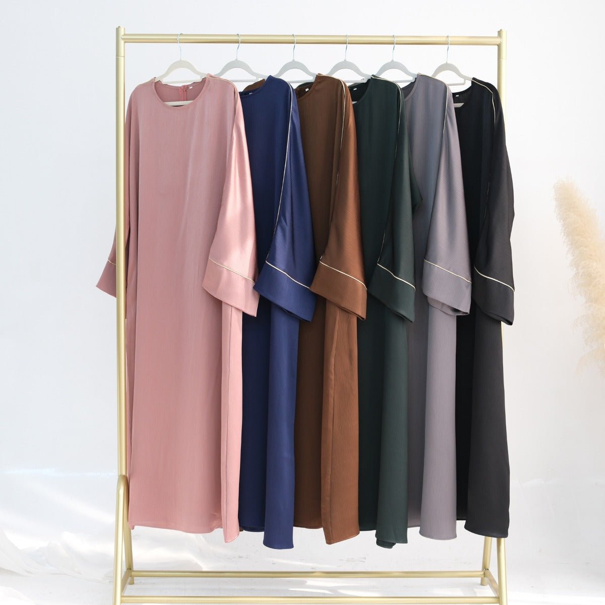 Contrast Colour Trimmed Robe - Modest Casual Dress with Flared Sleeves(MA280)