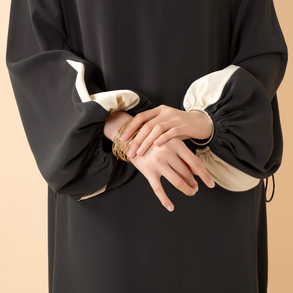 Contrast Panel  Abaya with Drawstring Detail & Balloon Sleeves(MA421)