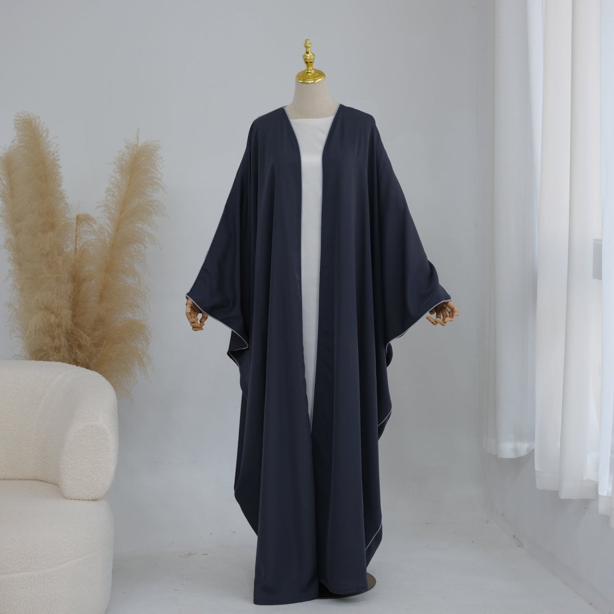 Contrast Piped Batwing Open Abaya(MOA325)