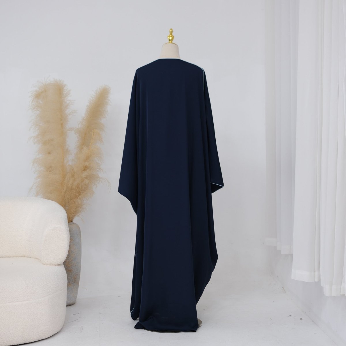 Contrast Piped Batwing Open Abaya(MOA325)