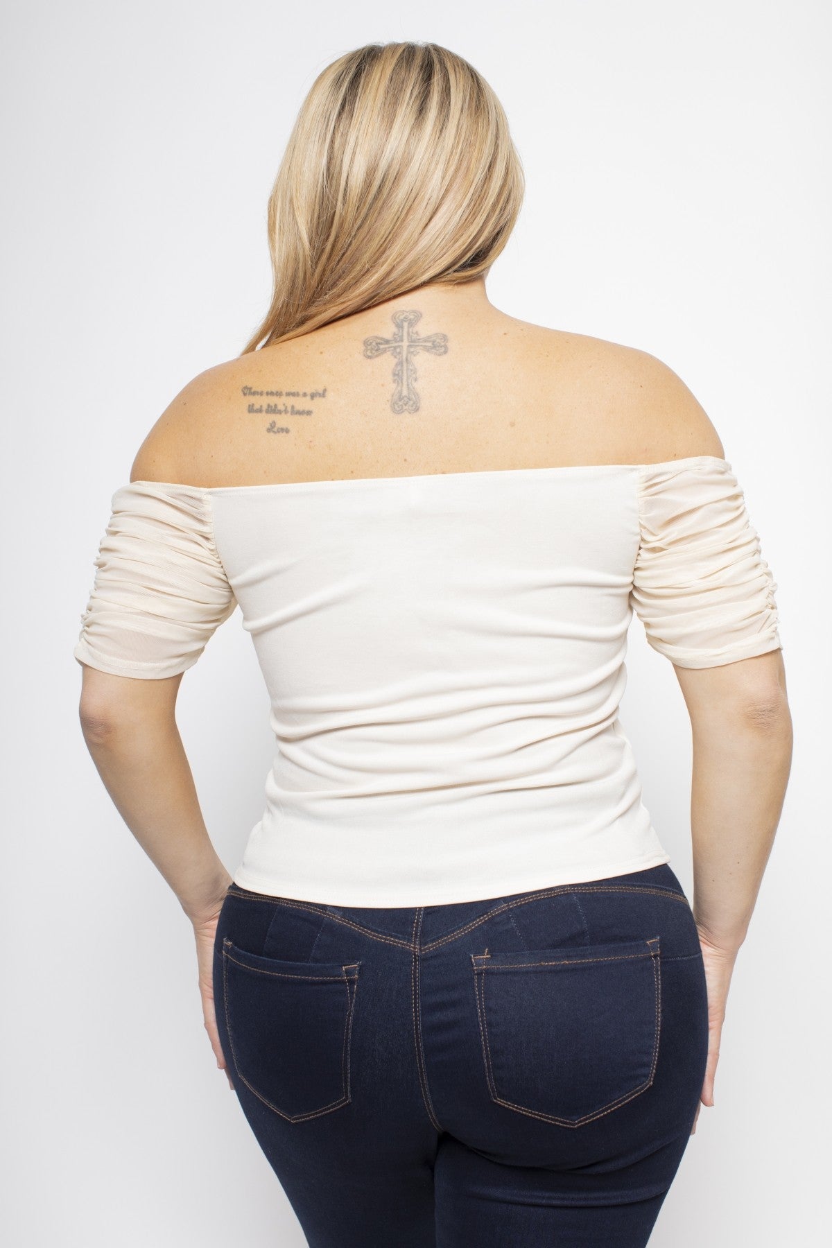 Crème Allure – Plus Size Cut-Out Ruched Mesh Top