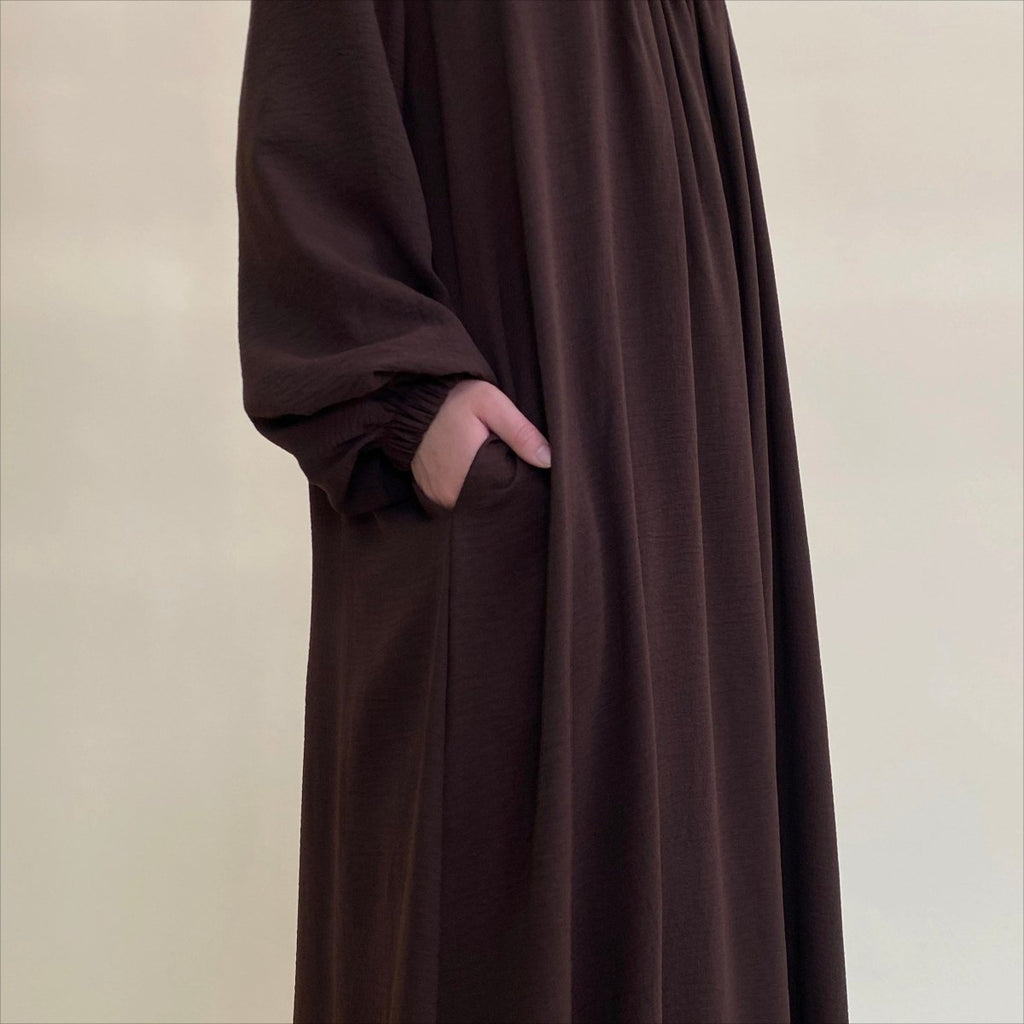 Crepe Abaya with Secure Pockets for Umrah VIP Exclusive Access (MAVIP386)