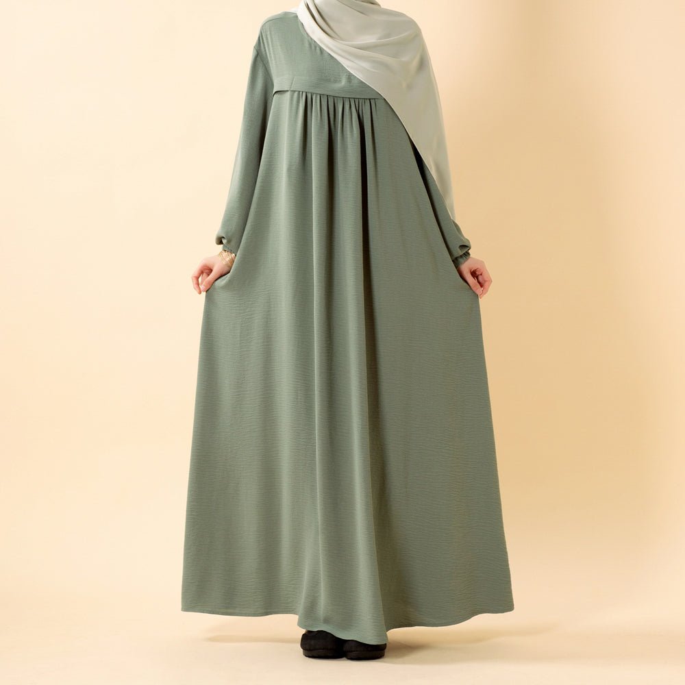 Crepe Abaya with Secure Pockets for Umrah (MA386)