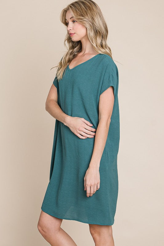 V-Neck Short Sleeve Dress with Pockets – Casual, Comfortable, Stylish and Practical V-Neck Dress with Convenient Pockets for Effortless Chic
